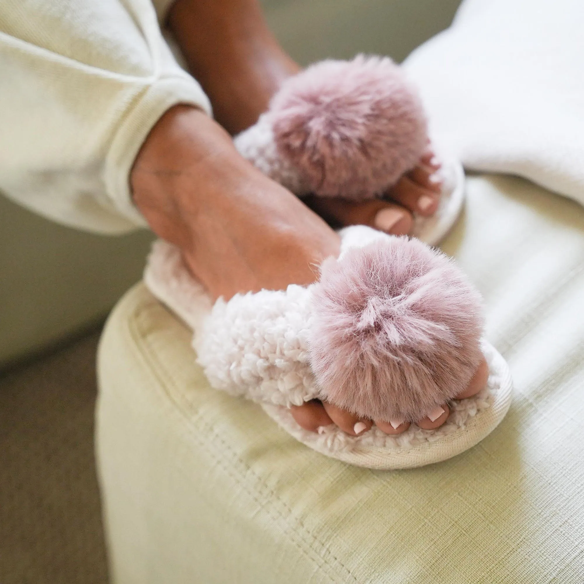 Teddy Bear Berber Flip-Flop