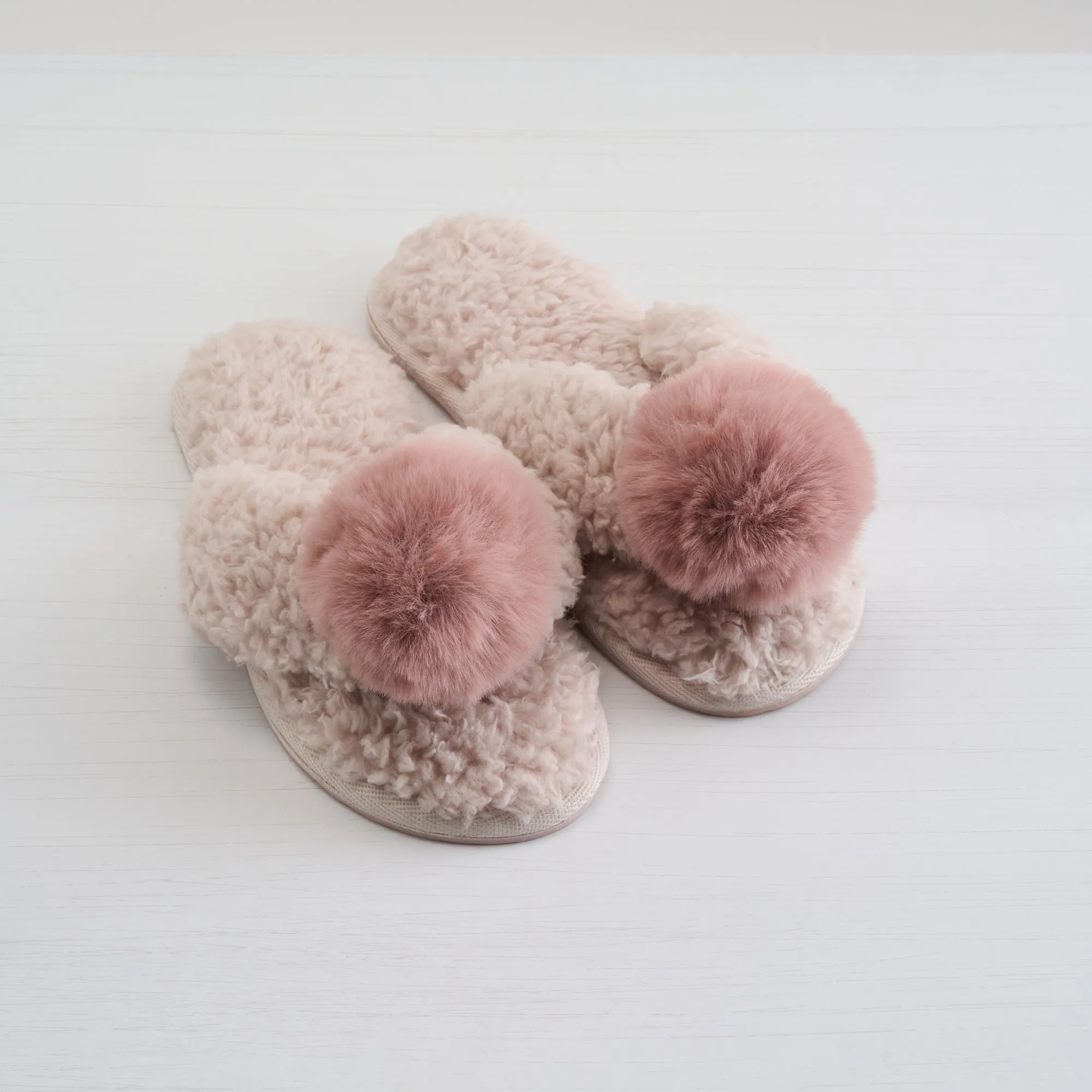 Teddy Bear Berber Flip-Flop
